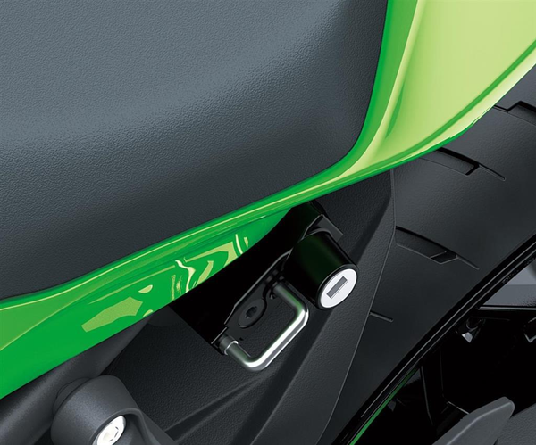 One-Key System Helmet Lock (Ninja ZX-4R/RR)